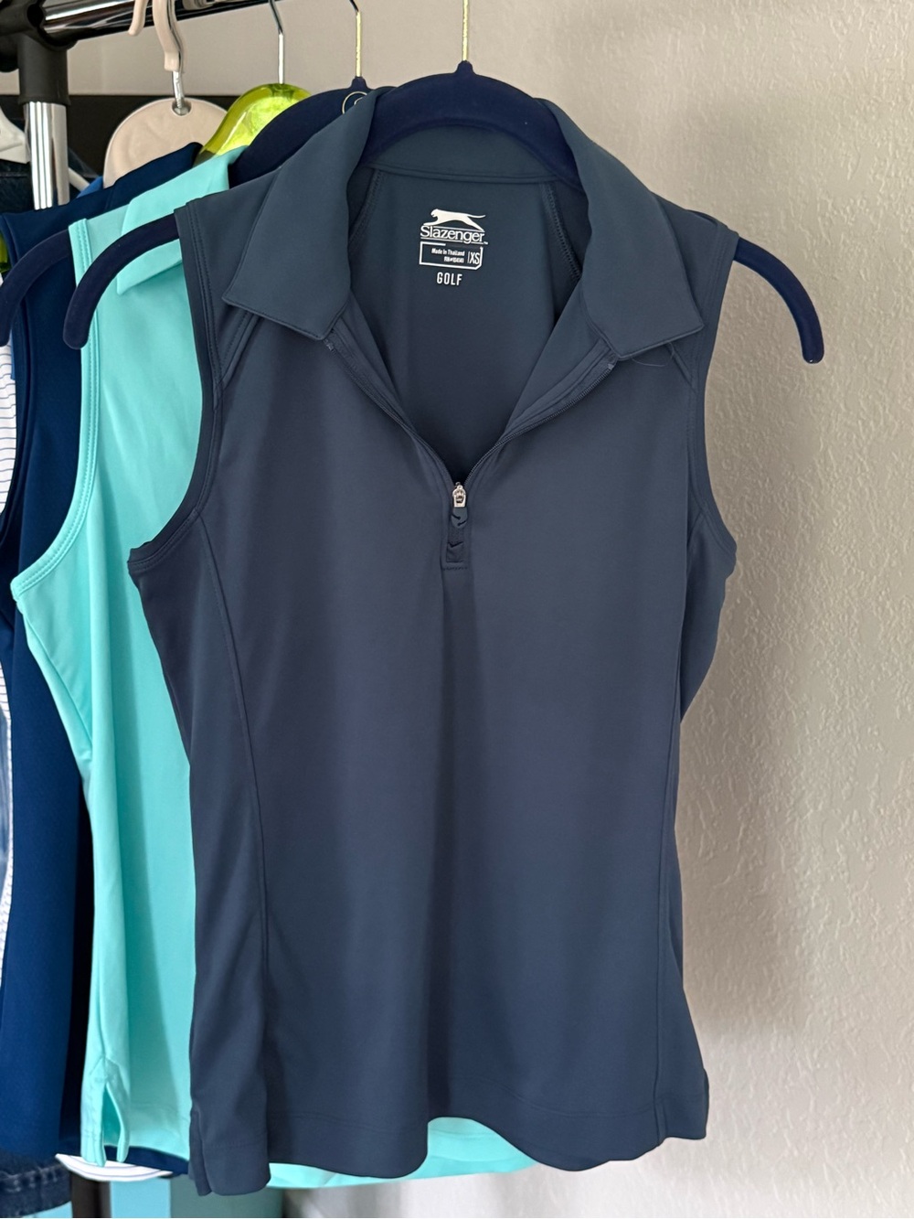 Slazenger Women’s XS Sleeveless Quarter Zip Golf Polo